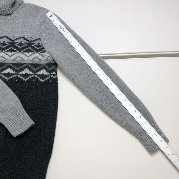 LL Bean Lambs Wool Sweater Mens Medium Cable Knit Chunky Fair Isle Gray - Picture 4 of 9